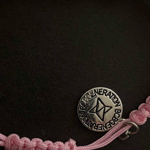 BCBG “Hope” pink adjustable bracelet - Picture 4 of 4